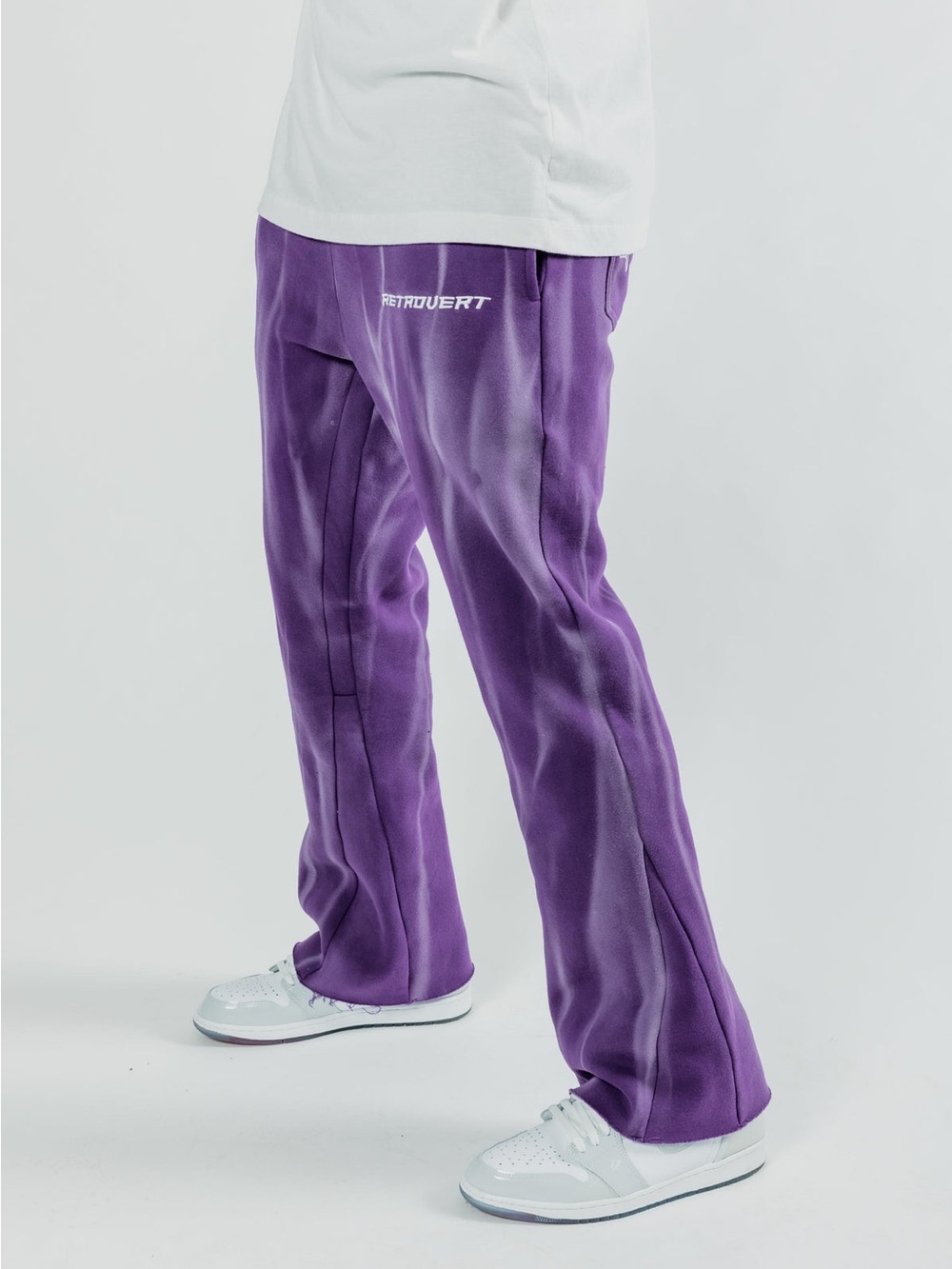 Retrovert Men's Purple Casual Joggers - Picture 2 of 9